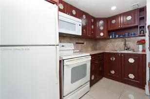 8003 W 6th Ave, Hialeah, FL 33014 - Photo 5