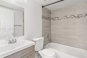 9821 Nob Hill Ct, Sunrise, FL 33351 - Photo 19