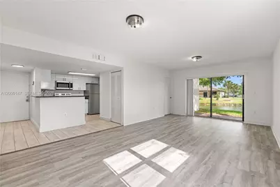 9821 Nob Hill Ct #9821, Sunrise, FL 33351 - Photo 1