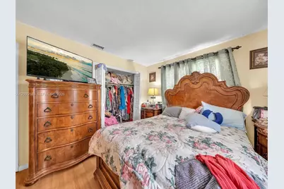 4715 NW 43rd St, Lauderdale Lakes, FL 33319 - Photo 17