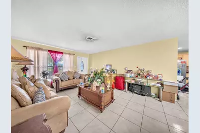 4715 NW 43rd St, Lauderdale Lakes, FL 33319 - Photo 9