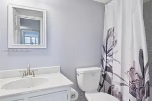 800 Parkview Dr, Hallandale Beach, FL 33009 - Photo 21