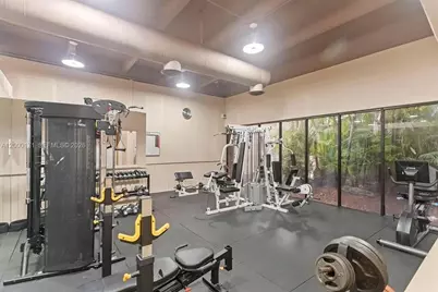 1441 NW 122nd Ter, Pembroke Pines, FL 33026 - Photo 19