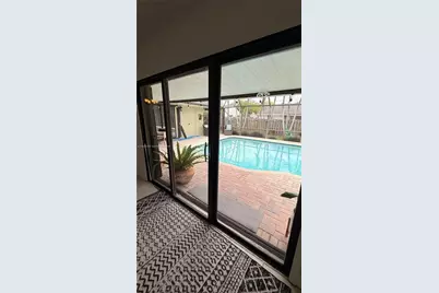 15705 SW 7th Pl, Sunrise, FL 33326 - Photo 11