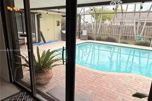 15705 SW 7th Pl, Sunrise, FL 33326 - Photo 11