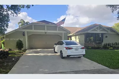 15705 SW 7th Pl, Sunrise, FL 33326 - Photo 3