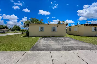 720 SW 6th St, Homestead, FL 33030 - Photo 3