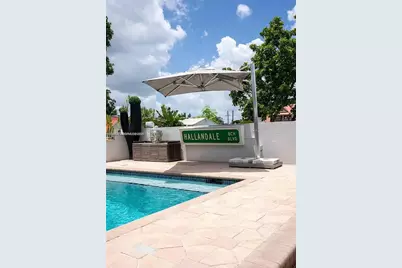 31 SW 6th St, Hallandale Beach, FL 33009 - Photo 7