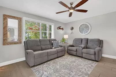 15620 Gauntlet Hall Mnr, Davie, FL 33331 - Photo 29