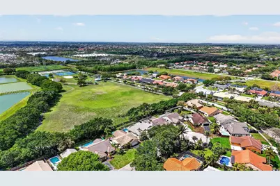 15620 Gauntlet Hall Mnr, Davie, FL 33331 - Photo 81