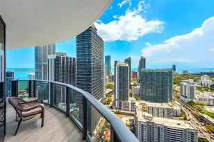 45 SW 9th St, Miami, FL 33130 - Photo 21