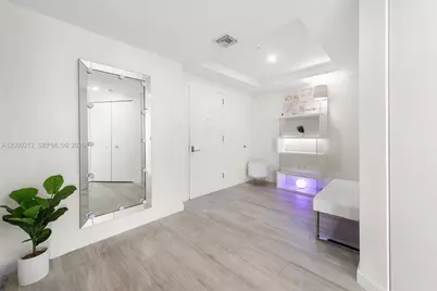 45 SW 9th St #4006, Miami, FL 33130 - Photo 17