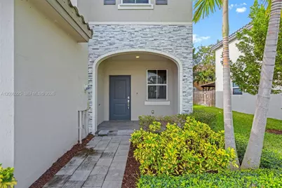 1100 SE 26 Ter, Homestead, FL 33035 - Photo 1