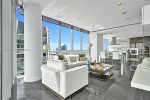 1100 Biscayne Blvd, Miami, FL 33132 - Photo 13