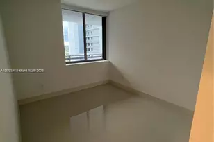 16385 Biscayne Blvd, North Miami Beach, FL 33160 - Photo 9