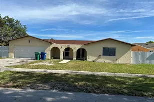17335 SW 108th Ct, Miami, FL 33157 - Photo 1