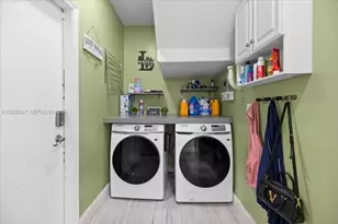 15385 SW 51st St, Davie, FL 33331 - Photo 21