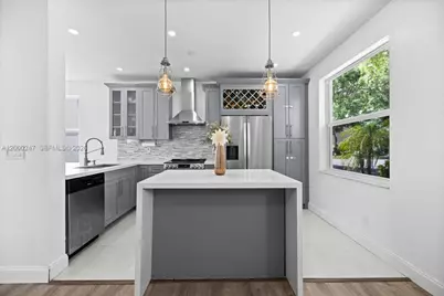 15385 SW 51st St, Davie, FL 33331 - Photo 5