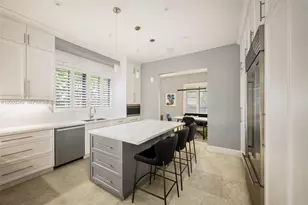 475 Amalfi Ave, Coral Gables, FL 33146 - Photo 15