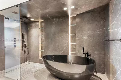 [Address not provided], Sunny Isles Beach, FL 33160 - Photo 13