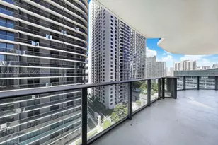 45 SW 9th St, Miami, FL 33130 - Photo 5