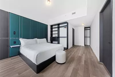 20 NE 11th St #4403, Miami, FL 33132 - Photo 11