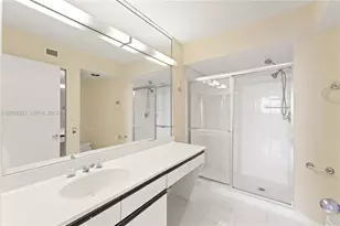 19101 NE 36th Ct, Aventura, FL 33180 - Photo 13