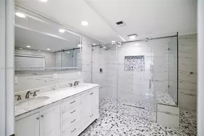 7051 SW 29th St, Miramar, FL 33023 - Photo 9