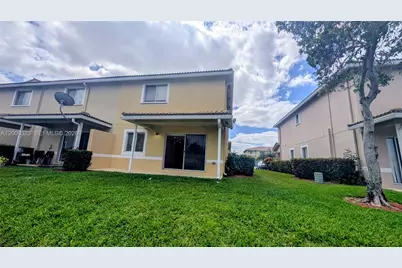 5910 Royal Way #----, Tamarac, FL 33321 - Photo 17