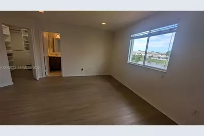5910 Royal Way #----, Tamarac, FL 33321 - Photo 5