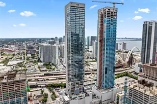 20 NE 11th St, Miami, FL 33132 - Photo 31