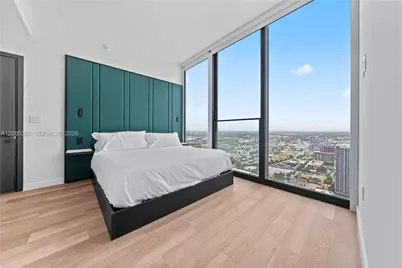 20 NE 11th St #4502, Miami, FL 33132 - Photo 7