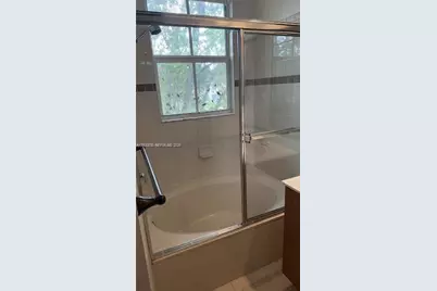 2851 W Prospect Rd #1211, Tamarac, FL 33309 - Photo 17