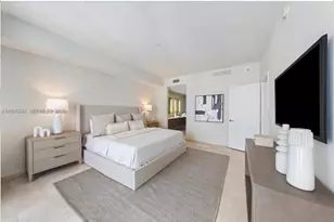 88 SW 7th St, Miami, FL 33130 - Photo 9