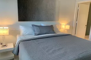 650 NE 32nd St, Miami, FL 33137 - Photo 9
