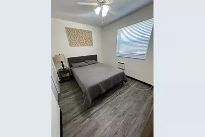 1191 NW 8th St Rd #1, Miami, FL 33136 - Photo 11