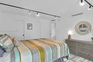 1300 Alton Rd, Miami Beach, FL 33139 - Photo 11
