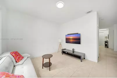 7855 NW 110th Ave, Doral, FL 33178 - Photo 17