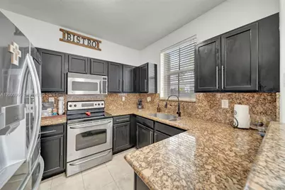 7855 NW 110th Ave, Doral, FL 33178 - Photo 19