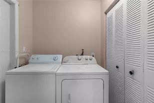 6770 SW 15th St, Miami, FL 33144 - Photo 21