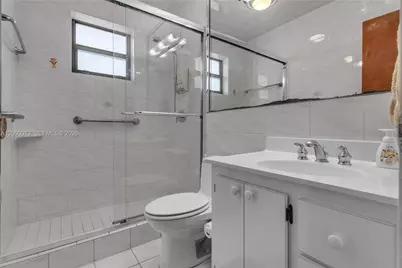 6770 SW 15th St, Miami, FL 33144 - Photo 17