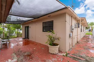 6770 SW 15th St, Miami, FL 33144 - Photo 23