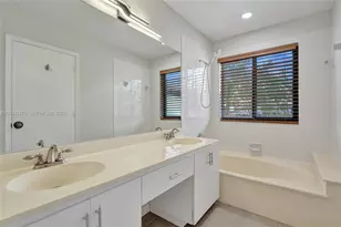 7525 NW 61st Terrace, Parkland, FL 33067 - Photo 25