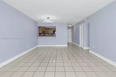 7010 NW 186th St #5-410, Hialeah, FL 33015 - Photo 5