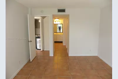8050 W McNab Rd #206, Tamarac, FL 33321 - Photo 17