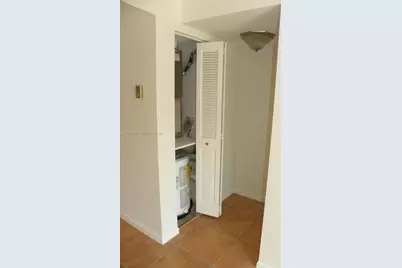 8050 W McNab Rd #206, Tamarac, FL 33321 - Photo 7