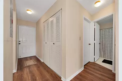 9449 Boca Cove Cir #911, Boca Raton, FL 33428 - Photo 11