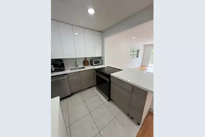 12105 NE 11th Pl #306, North Miami, FL 33161 - Photo 11