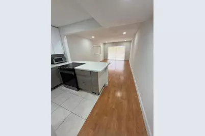 12105 NE 11th Pl #306, North Miami, FL 33161 - Photo 5