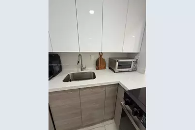 12105 NE 11th Pl #306, North Miami, FL 33161 - Photo 13